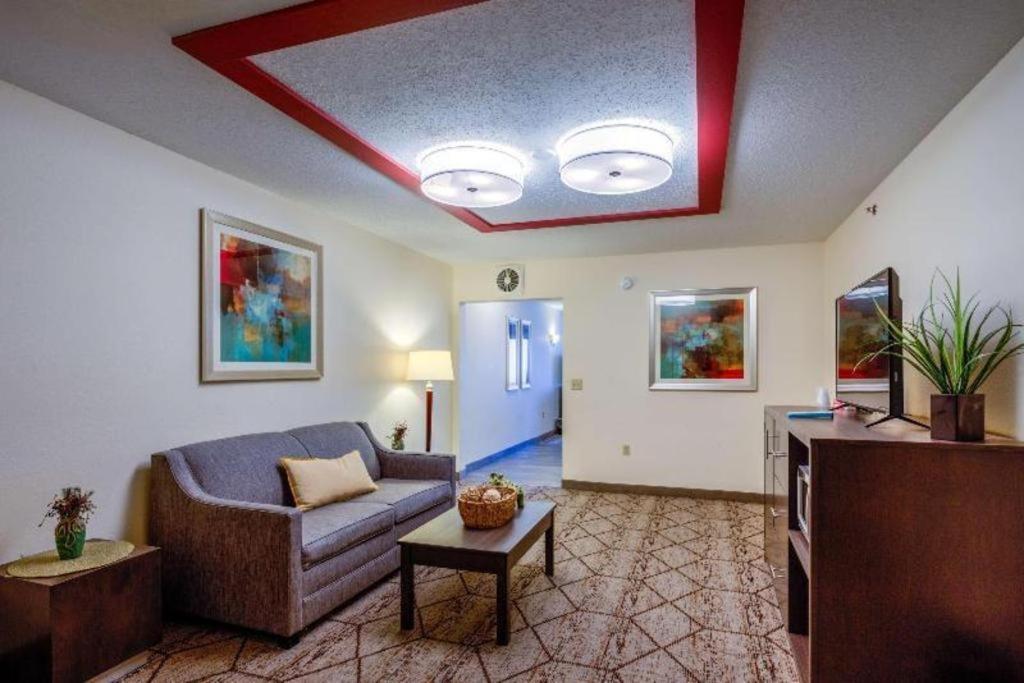 Best Western Nittany Inn Milroy Kültér fotó